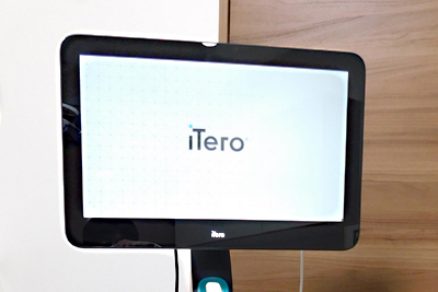 iTero（アイテロ）